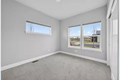 559 NW Rimrock Court, Redmond, OR 97756 - Photo 29