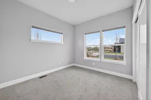 559 NW Rimrock Ct, Redmond, OR 97756 - Photo 29