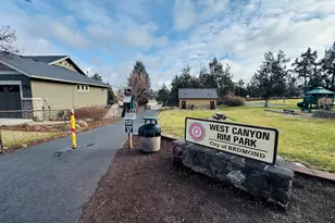 559 NW Rimrock Ct, Redmond, OR 97756 - Photo 49