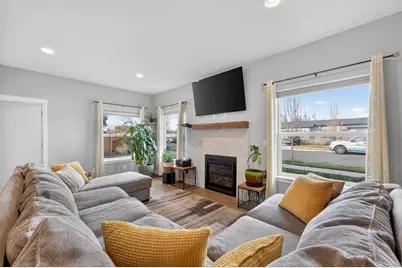 559 NW Rimrock Court, Redmond, OR 97756 - Photo 19