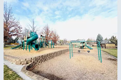 559 NW Rimrock Court, Redmond, OR 97756 - Photo 49