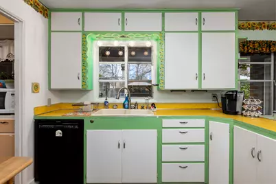 1215 NE A Street NE, Grants Pass, OR 97526 - Photo 11