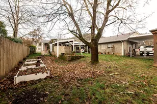 1215 NE A Street NE, Grants Pass, OR 97526 - Photo 31