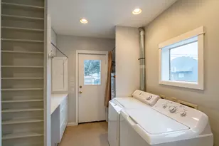 215 S Spruce St, Sisters, OR 97759 - Photo 15