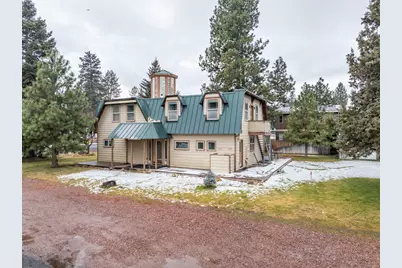 215 S Spruce Street, Sisters, OR 97759 - Photo 1