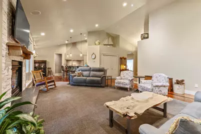 11209 Merganser Road, Klamath Falls, OR 97601 - Photo 15