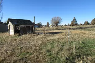 9805 E Langell Valley Rd, Bonanza, OR 97623 - Photo 23