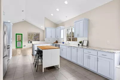 295 S 1st Street, Talent, OR 97540 - Photo 9