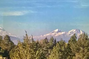 2525 NE Negus Way, Redmond, OR 97756 - Photo 1