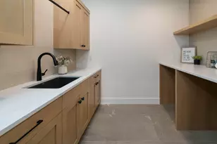 62467 NW Woodsman Loop, Bend, OR 97703 - Photo 11