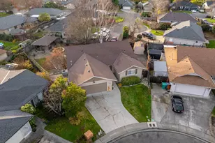 2725 Trout Cir, Grants Pass, OR 97527 - Photo 39