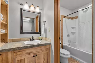 18575 SW Century Dr, Bend, OR 97702 - Photo 9