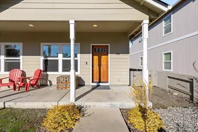 369 Cascade Drive, Central Point, OR 97502 - Photo 5