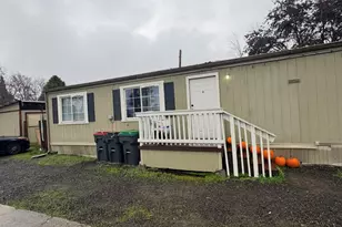 2971 Table Rock Rd, Medford, OR 97501 - Photo 7