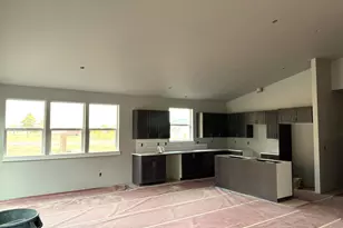 61221 SE Wagyu Dr, Bend, OR 97702 - Photo 7