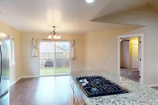 2294 Gayle Way, Grants Pass, OR 97527 - Photo 7