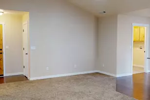 2294 Gayle Way, Grants Pass, OR 97527 - Photo 3