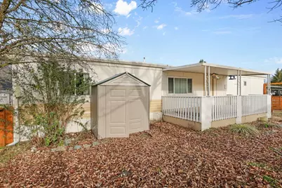 111 Briarwood Way, Grants Pass, OR 97526 - Photo 5