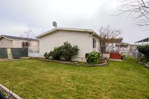 3555 S Pacific Hwy, Medford, OR 97501 - Photo 17