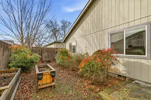 2646 Wyatt Dr, Medford, OR 97501 - Photo 5