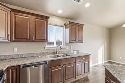 2646 Wyatt Drive, Medford, OR 97501 - Photo 11