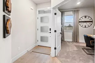 21224 SE Pelee Dr, Bend, OR 97702 - Photo 3