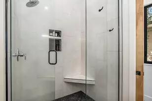 3112 NW Blodgett Wy, Bend, OR 97703 - Photo 9