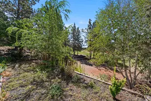 20709 Farenuff Pl, Bend, OR 97701 - Photo 41