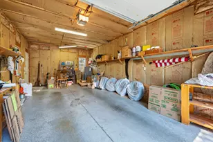 20709 Farenuff Pl, Bend, OR 97701 - Photo 37