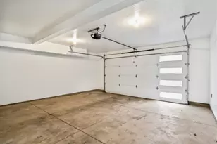 1441 NW 4th St, Redmond, OR 97756 - Photo 29