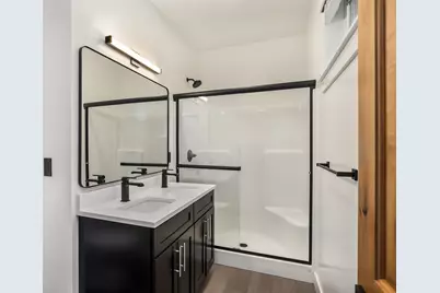 1441 NW 4th Street, Redmond, OR 97756 - Photo 5