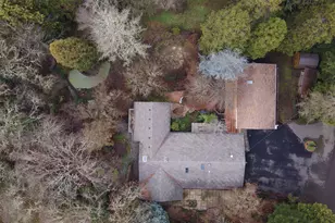 301 Canyon Dr, Grants Pass, OR 97527 - Photo 1