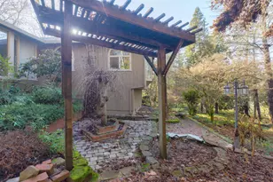 301 Canyon Dr, Grants Pass, OR 97527 - Photo 43