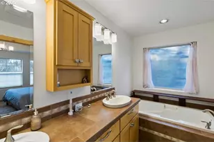 109 SW Taft Ave, Bend, OR 97702 - Photo 11