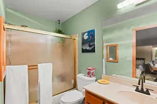 372 Thornbrook Dr, Merlin, OR 97532 - Photo 23