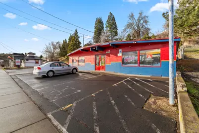 1414 Oregon Avenue, Klamath Falls, OR 97601 - Photo 1