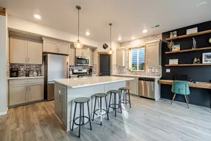 20632 Kira Dr, Bend, OR 97702 - Photo 3