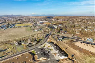 918 SE Starview Ave, Madras, OR 97741 - Photo 31