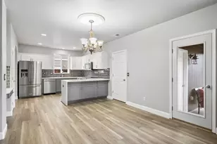 1320 NE 3rd St, Redmond, OR 97756 - Photo 11