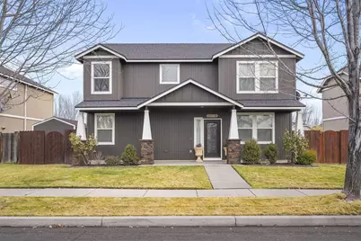 1320 NE 3rd Street, Redmond, OR 97756 - Photo 1