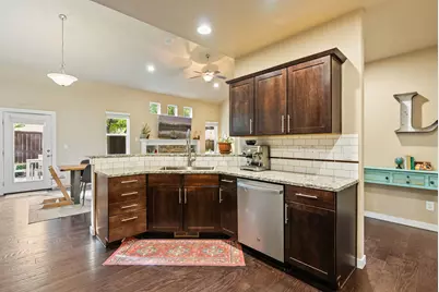 19671 Hollygrape Street, Bend, OR 97702 - Photo 13