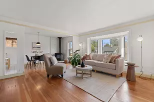 145 NW Jefferson Pl, Bend, OR 97703 - Photo 5