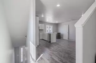 7890 28th St, White City, OR 97503 - Photo 5