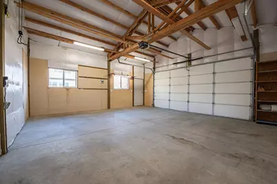 2424 SW Pumice Avenue, Redmond, OR 97756 - Photo 29
