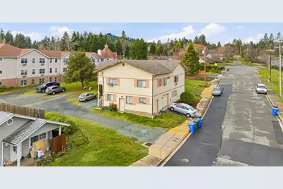 3095 Canal Avenue, Grants Pass, OR 97527 - Photo 5