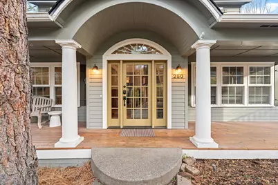 250 NW 17th Street, Bend, OR 97703 - Photo 3