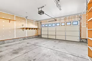 2324 Maple Park Dr, Medford, OR 97501 - Photo 31