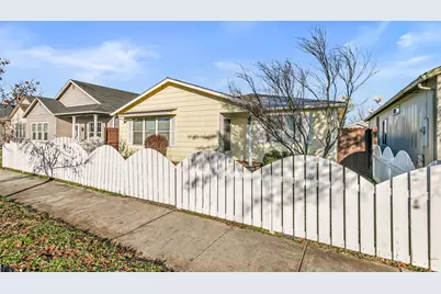 2324 Maple Park Drive, Medford, OR 97501 - Photo 1