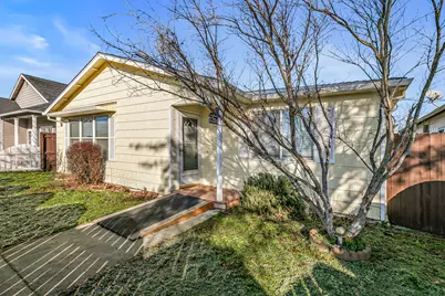 2324 Maple Park Drive, Medford, OR 97501 - Photo 3