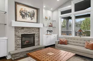 60873 SW Headwaters Loop, Bend, OR 97702 - Photo 11